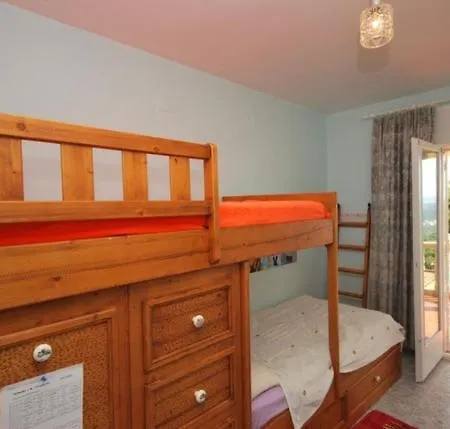 Vila Sleeps 8 Pool *